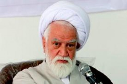 فتنه امروز دشمن خالی کردن مساجد از جوانان است فتنه امروز دشمن خالی کردن مساجد از جوانان است