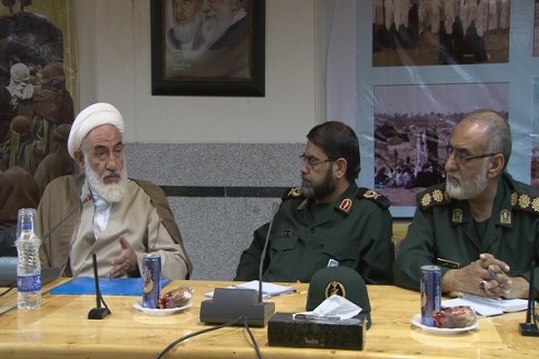 غدیر مرکز ثقل وحدت بین شیعه و سنی در سرتاسر جهان است غدیر مرکز ثقل وحدت بین شیعه و سنی در سرتاسر جهان است