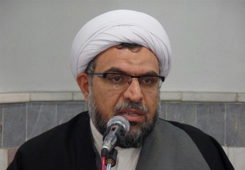 اگر شخصی با قرآن مانوس باشد خداوند به او روزی فراوان میبخشد اگر شخصی با قرآن مانوس باشد خداوند به او روزی فراوان میبخشد