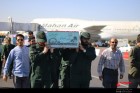 پیکر ۴ شهید دفاع مقدس وارد فرودگاه شهید هاشمی نژاد مشهد شد پیکر ۴ شهید دفاع مقدس وارد فرودگاه شهید هاشمی نژاد مشهد شد