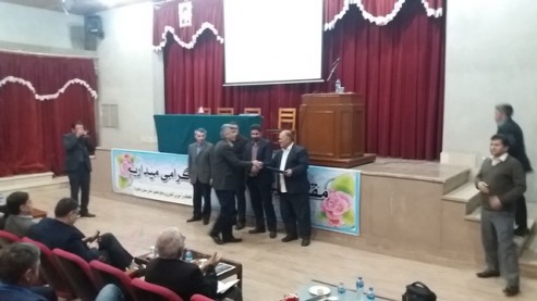 تقدیر از پژوهشگران برتر مرکز تحقیقات و آموزش کشاورزی استان سمنان+ تصاویر تقدیر از پژوهشگران برتر مرکز تحقیقات و آموزش کشاورزی استان سمنان+ تصاویر