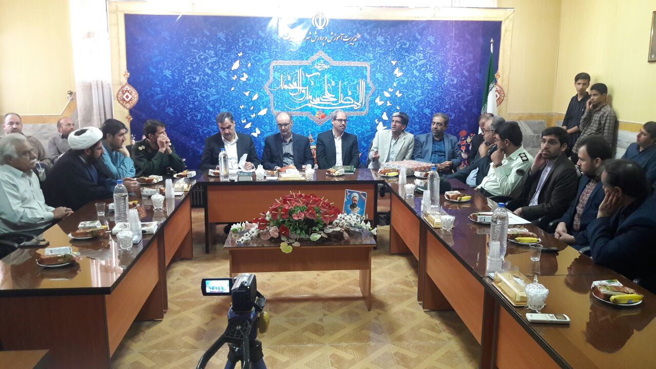 نیروی انسانی آموزش و پرورش را کرامت میبخشد نیروی انسانی آموزش و پرورش را کرامت میبخشد