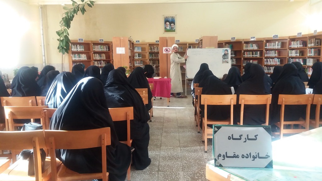 برگزاری کارگاه های خانواده مقاوم در شهرستان خنداب برگزاری کارگاه های خانواده مقاوم در شهرستان خنداب