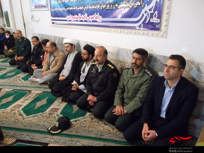 برگزاری ولادت حضرت اباعبدالله الحسین درناحیه مقاومت بسیج خمین: برگزاری ولادت حضرت اباعبدالله الحسین درناحیه مقاومت بسیج خمین: