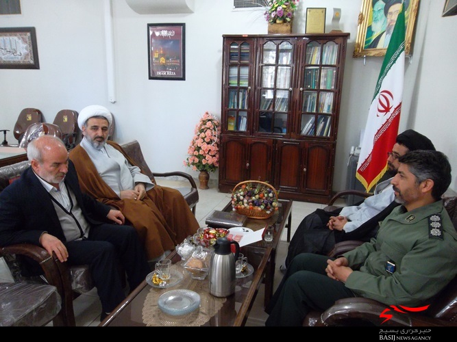 دیدارریاست محترم دانشگاه آزاداسلامی خمین بافرمانده سپاه خمین دیدارریاست محترم دانشگاه آزاداسلامی خمین بافرمانده سپاه خمین