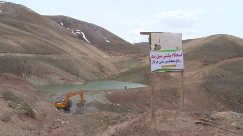 قرارگاه مردمی امام سجاد زرندیه در جهت استحکام بخشی سیل بندها قرارگاه مردمی امام سجاد زرندیه در جهت استحکام بخشی سیل بندها
