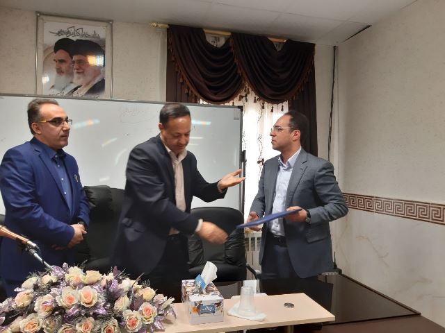 مراسم تودیع و معارفه مدیر بیمارستان فرهنگ خسروانی شهرفرمهین برگزار شد+تصاویر مراسم تودیع و معارفه مدیر بیمارستان فرهنگ خسروانی شهرفرمهین برگزار شد+تصاویر