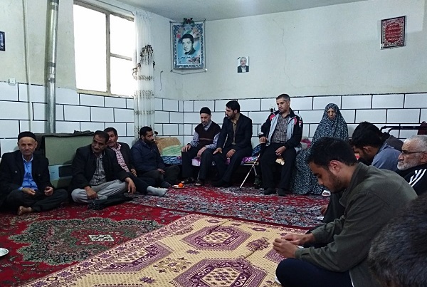 شهدا مایه عزت این کشور اند شهدا مایه عزت این کشور اند