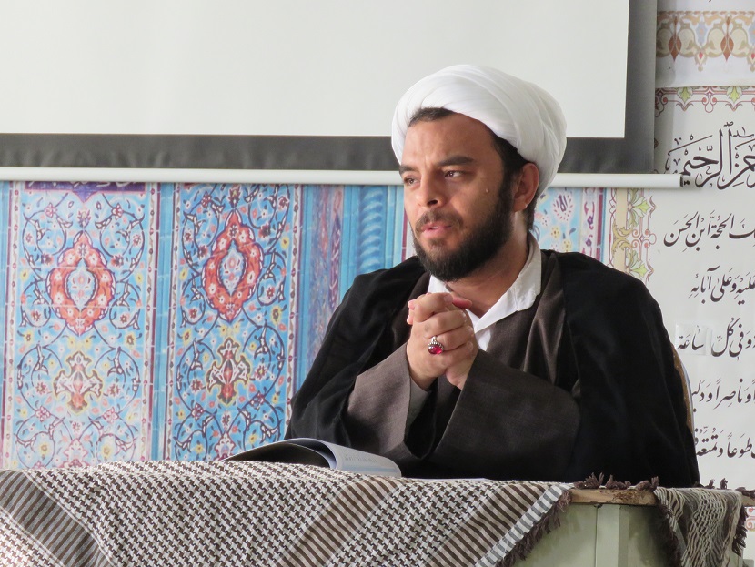 امام عزت و سربلندی را برای ما رقم زد/ امام خمینی (ره) سر سلسله یک حرکت بزرگ در تاریخ بود امام عزت و سربلندی را برای ما رقم زد/ امام خمینی (ره) سر سلسله یک حرکت بزرگ در تاریخ بود