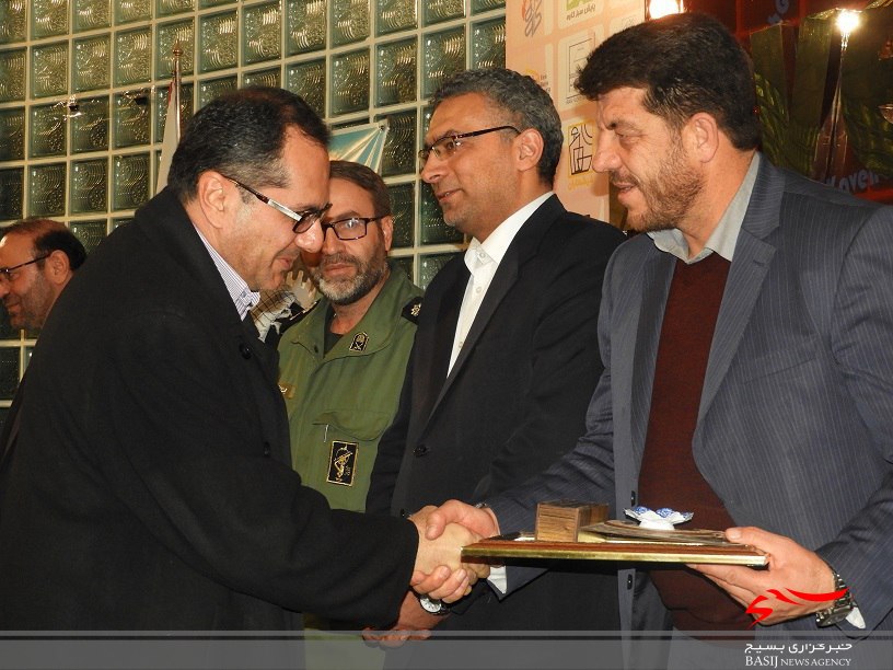 همایش تجلیل از مدیران موفق تولید در شهر صنعتی کاوه ساوه همایش تجلیل از مدیران موفق تولید در شهر صنعتی کاوه ساوه