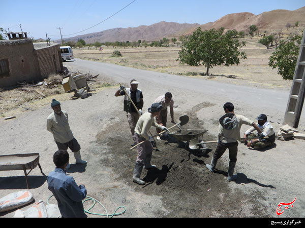 لذت خدمت بی منت را جهادگران می چشند
