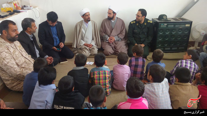 جهادگران با مشکلات فراوان، گره از مشکلات اقتصادی باز می کنند