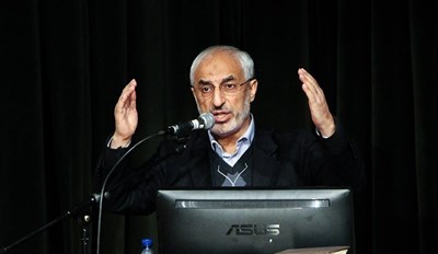 سیستم آموزشی ما باید مدافع ارزش های نظام و انقلاب باشد سیستم آموزشی ما باید مدافع ارزش های نظام و انقلاب باشد