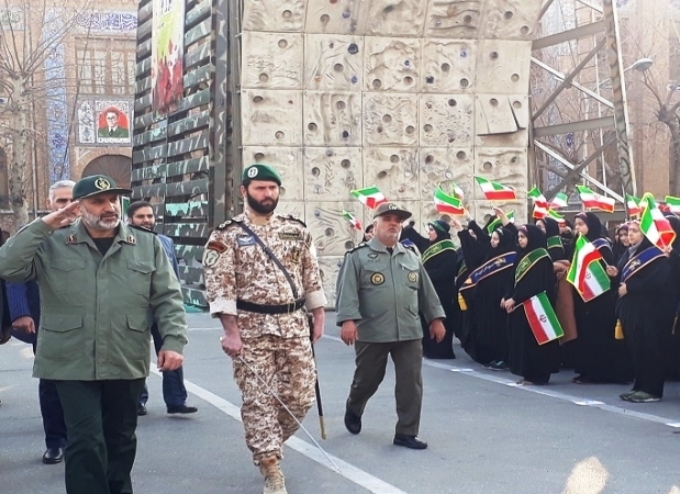صبحگاه مشترک بسیج دانش آموزی پویندگان و پیشگامان