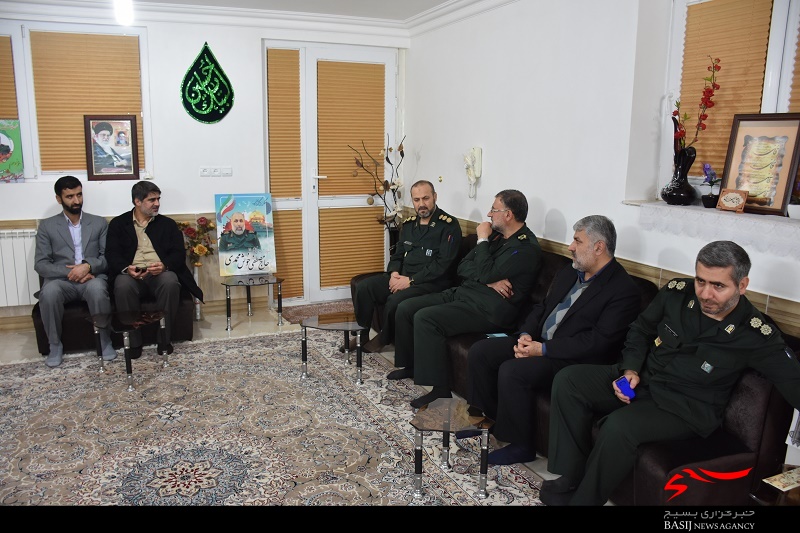 دیدار با خانواده شهید مدافع حرم مصطفی خوش محمدی دیدار با خانواده شهید مدافع حرم مصطفی خوش محمدی