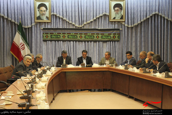 یک سوم بی&zwnj;سوادان کشور را اتباع خارجی تشکیل میدهند