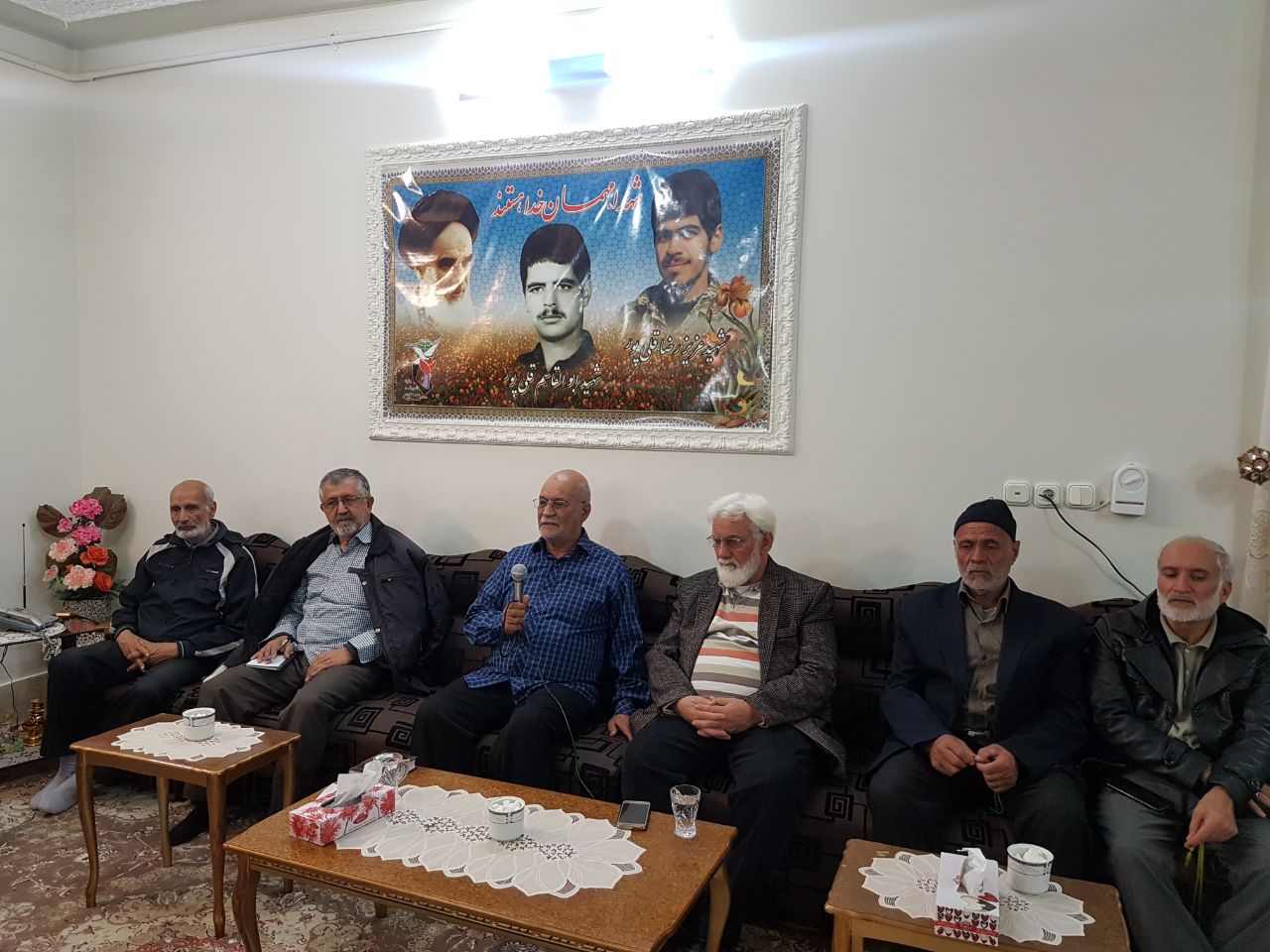برگزاری محفل روایتگری شهدا در منزل شهیدان قلی پور+تصاویر