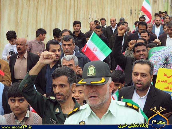 خروش مردم بوشهر در راهپیمای 22 بهمن در زیر بارش باران/ حضور قالیباف در جمع مردم بوشهر و ندای مرگ بر اسرائیل
