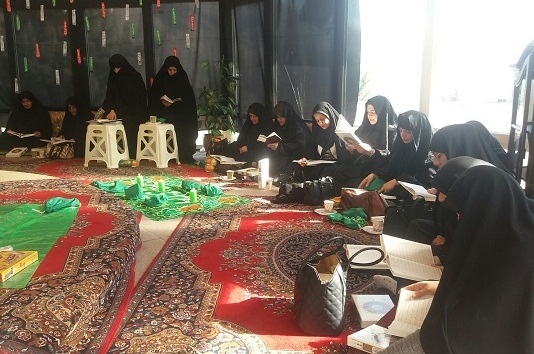 نمایشگاه بانوان کار آفرین و جشنواره غذا برگزار شد