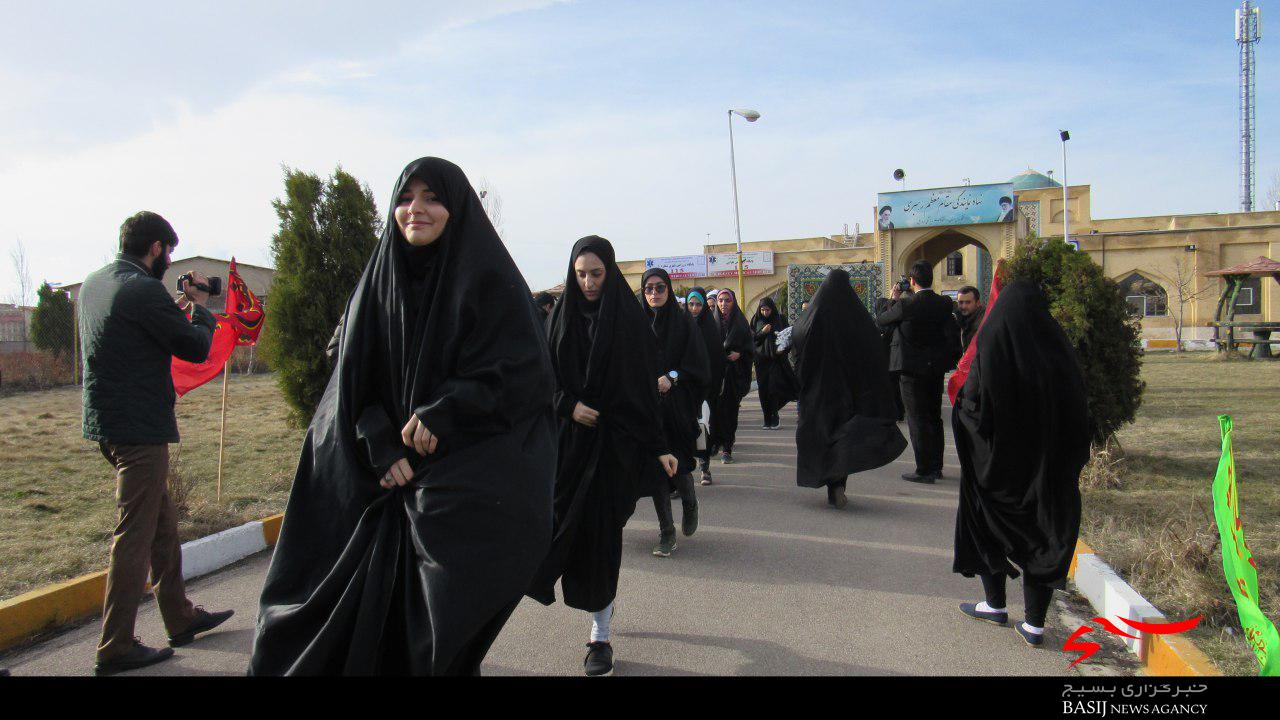 ۶۰۰ دانشجوی خواهر اردبیلی عازم مناطق عملیاتی جنوب کشور شدند