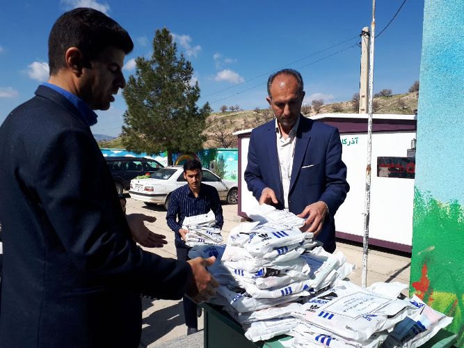 طرح یک کاسب یک دانش اموز در ایلام برگزار شد طرح یک کاسب یک دانش اموز در ایلام برگزار شد