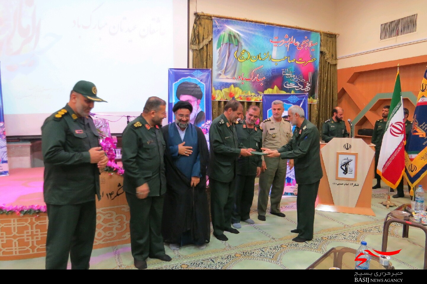 مراسم تکریم و معارفه فرمانده لشکر ۱۴ امام حسین (ع) برگزار شد