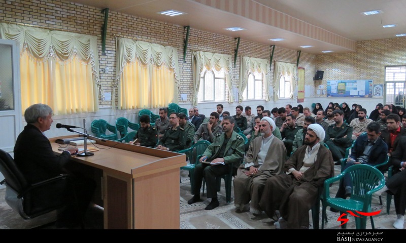 نشست صمیمی کارکنان ناحیه فریدونشهر با نماینده شهرستان در مجلس شورای اسلامی نشست صمیمی کارکنان ناحیه فریدونشهر با نماینده شهرستان در مجلس شورای اسلامی