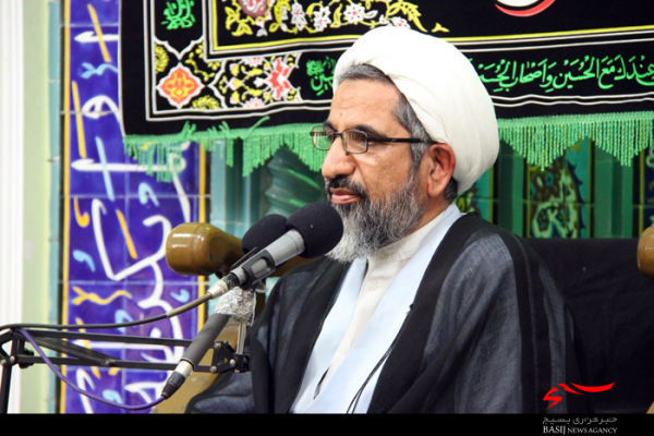 بهره جستن از نخبگان دانشگاهی و علمی در عرصه اقتصادی