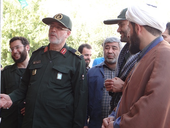 بازدید سردار جانشین فرمانده سپاه تهران بزرگ از نمایشگاه یاد یاران