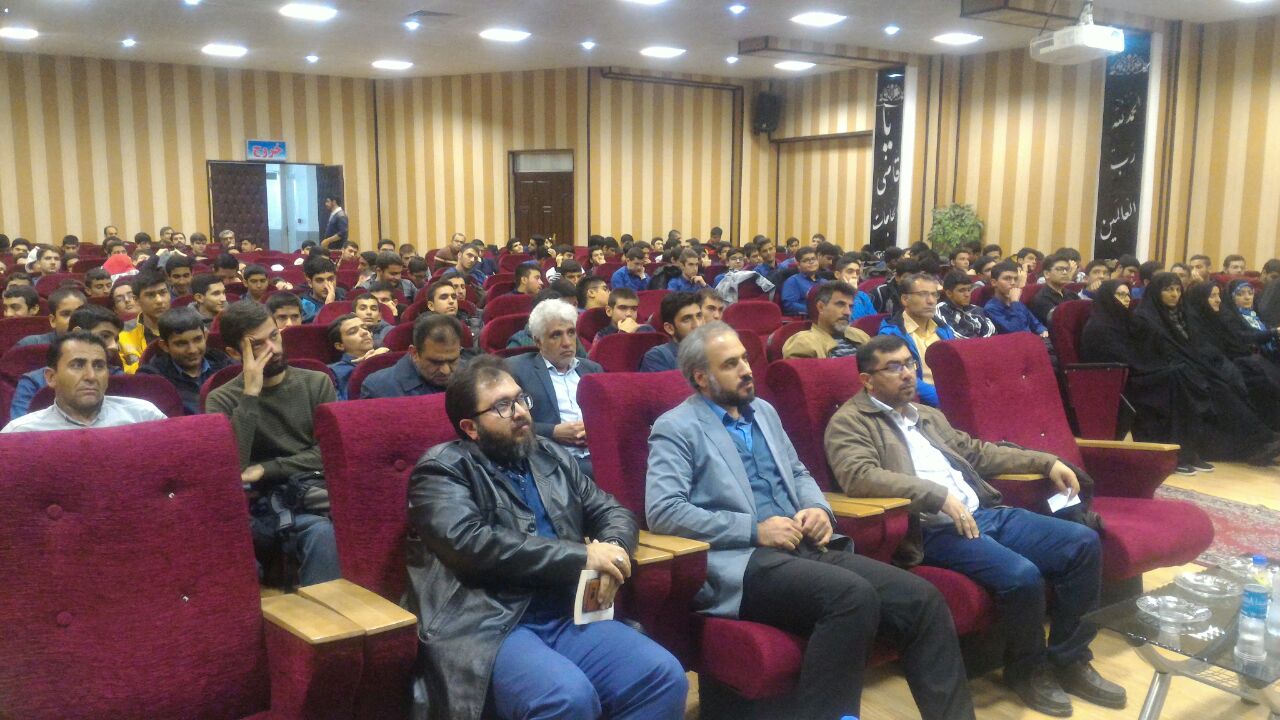 کتاب «بیست سال و سه روز» رونمایی شد کتاب «بیست سال و سه روز» رونمایی شد