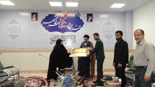 دیدار فرماندهان حوزه و پایگاه های عالی شهر با امام جمعه ان شهر