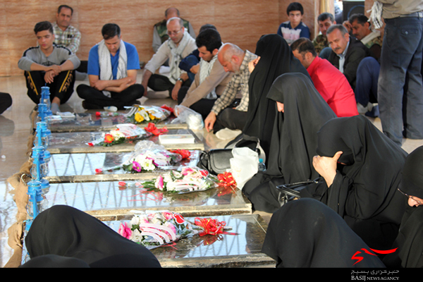 بازدید کاروان شرکت پالایش و پخش فرآورده &shy;های نفتی از یادمان شهدای شرق کارون