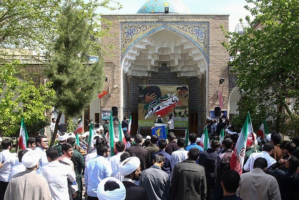 تجمع طلاب و روحانیون سپاه تهران بزرگ در حمایت از سپاه پاسداران
