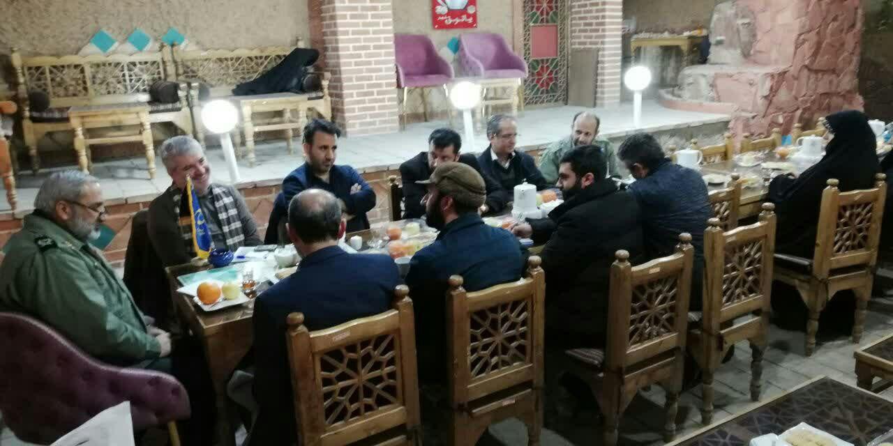 دیدار فرمانده سپاه تهران با دست&zwnj;اندرکاران جشنواره سرود یاران محراب