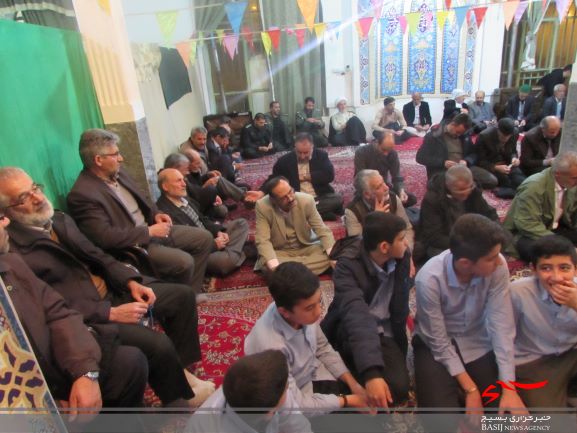 گزارش تصویری از گرامیداشت سالگرد پبروزی انقلاب اسلامی /دیدار با خانواده شهید در شهر آستانه