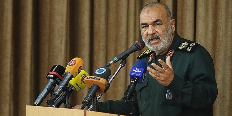به آنها اخطار می دهیم که از این میدان عقب بنشینند/اگر زنده بمانند قطعا از این گفته خود پشیمان خواهند شد به آنها اخطار می دهیم که از این میدان عقب بنشینند/اگر زنده بمانند قطعا از این گفته خود پشیمان خواهند شد