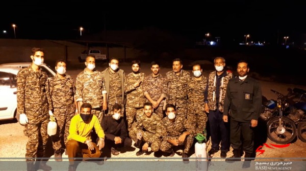 تعداد ۱۲ گروه جهادی جغرافیا محور و۴۰ گروه جهادی محله محور از بسیجیان شهرستان دشتی به جنگ ویروس منحوس کرونا رفتند تعداد ۱۲ گروه جهادی جغرافیا محور و۴۰ گروه جهادی محله محور از بسیجیان شهرستان دشتی به جنگ ویروس منحوس کرونا رفتند
