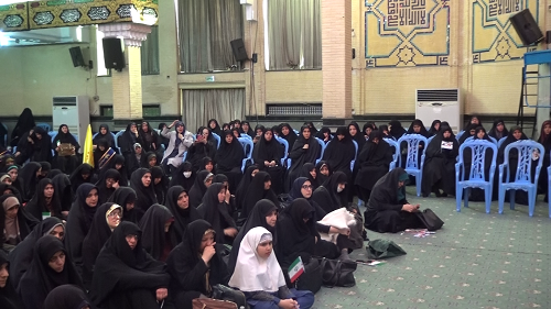 مراسم تجلیل از خانواده معظم شهدا ویژه خواهران برگزار شد