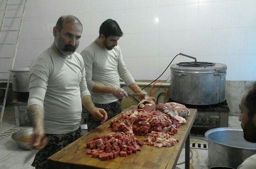 کمک های مردمی ناحیه مقاومت بسیج شهید محلاتی به سیل زدگان
