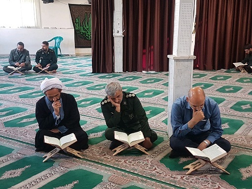 برگزاری محافل انس با قرآن در ماه خدا