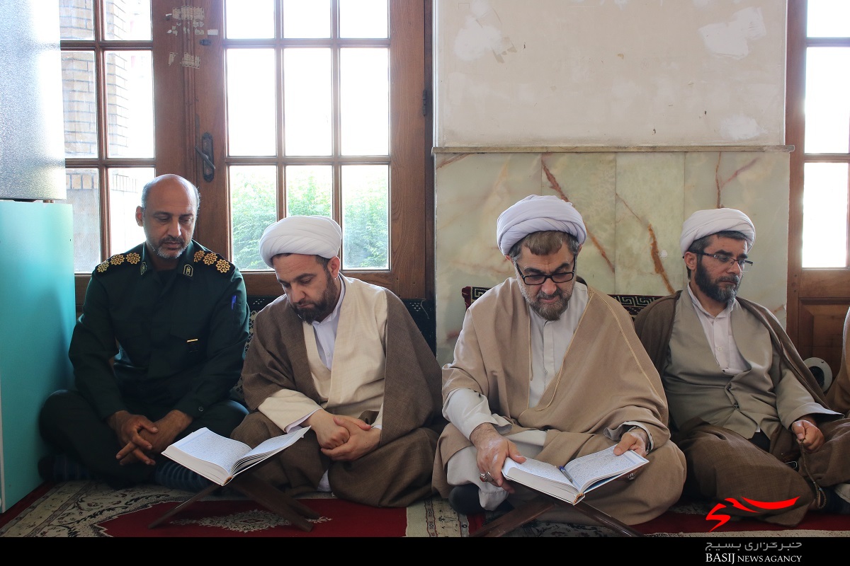 محفل انس با قرآن کریم نیروهای مسلح استان گیلان در رشت برگزار شد