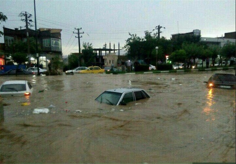 جمع‌آوری730 میلیون ریال کمک‌ برای سیل‌زدگان به‌همت پایگاه آمنه همدان