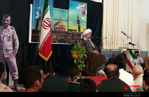 انقلابی که 40 سال در برابر آمریکا ایستاد نیازی به مذاکره ندارد / در جنگ اقتصادی پیروز می شویم