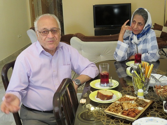 مراسم دیدار با خانواده شهدای مسیحی برگزار شد