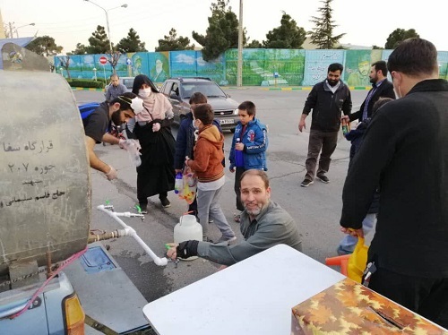 ضدعفونی معابر شهری و دوخت ماسک توسط بسیجیان ناحیه میثم تمار