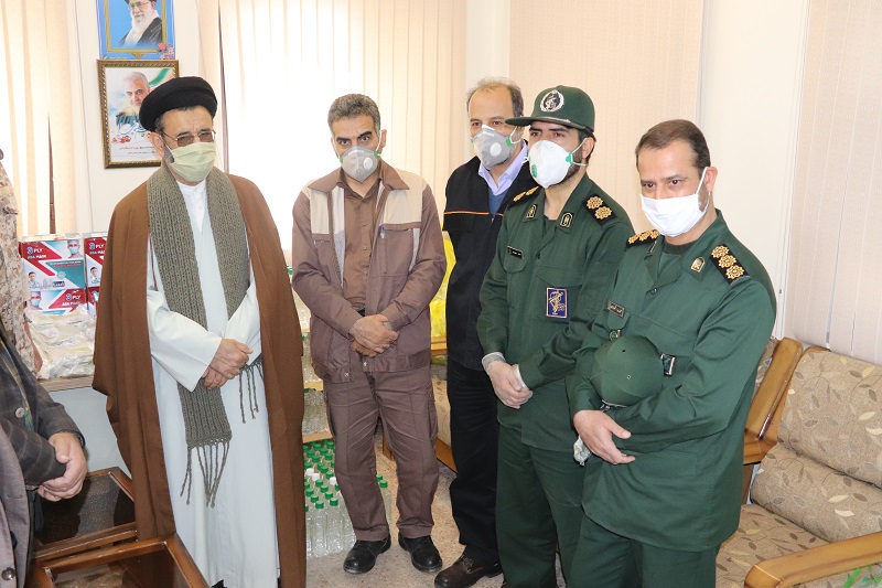 اقدام جهادی پایگاه بسیج شهید آهنگرانی پالایشگاه( تریلی داران استان مرکزی) درتهیه مواد ضدعفونی کننده و بسته های بهداشتی جهت توزیع بین صنف رانندگان اقدام جهادی پایگاه بسیج شهید آهنگرانی پالایشگاه( تریلی داران استان مرکزی) درتهیه مواد ضدعفونی کننده و بسته های بهداشتی جهت توزیع بین صنف رانندگان