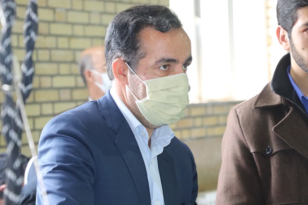 بازدید استاندار مرکزی از کارگاه تولید ماسک شهید حاج قاسم سلیمانی در شازند