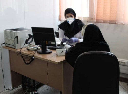 بانوان فرهنگساز و فداکار بسیجی&nbsp;گردان های الزهرا(س) برای نجات جان بیماران به جمع اهداکنندگان خون پیوستند