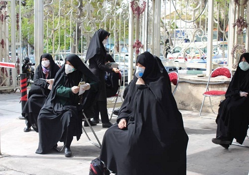 بانوان فرهنگساز و فداکار بسیجی&nbsp;گردان های الزهرا(س) برای نجات جان بیماران به جمع اهداکنندگان خون پیوستند