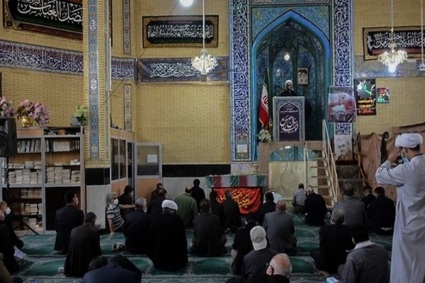 وداع با شهید گمنام در نمازجمعه شمال غرب شیراز